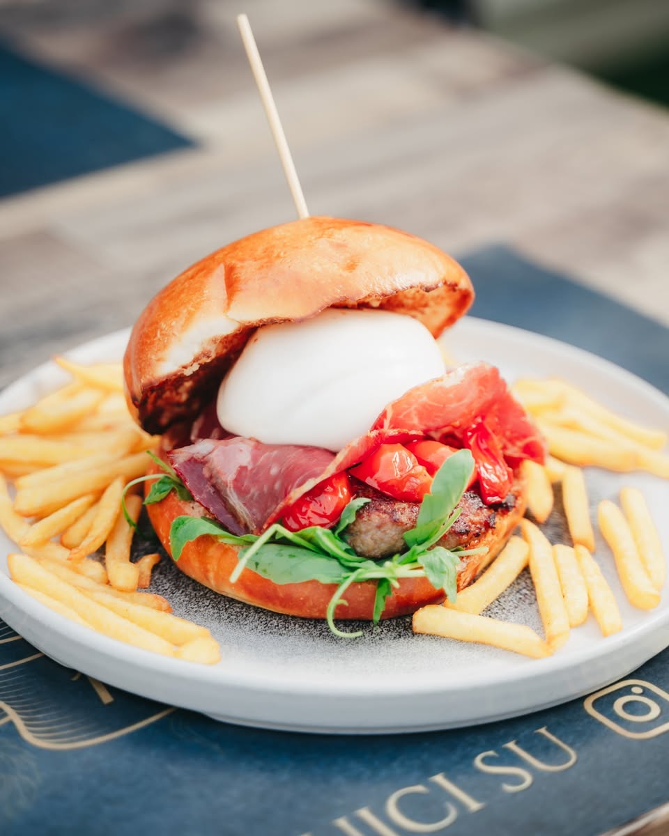 AUGUST BURGER